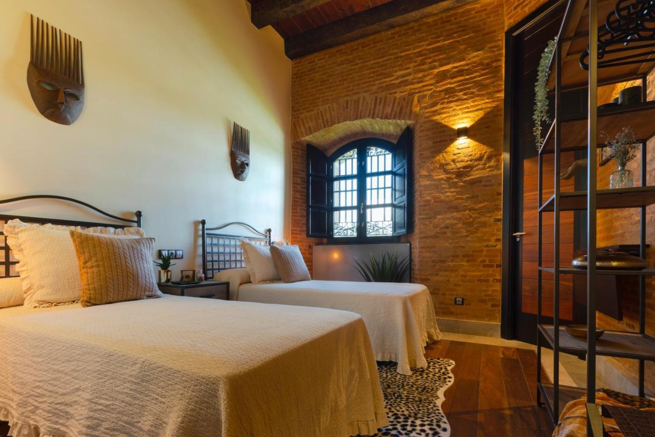 Castillo De Monte La Reina Posada Real & Bodega โตโร ภายนอก รูปภาพ